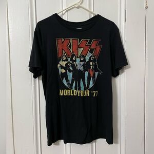 Kiss | Shirts | Kiss World Tour 77 Black Tshirt 2x | Poshmark